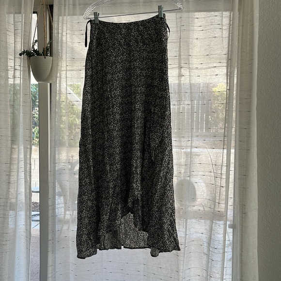 Set of two high rise maxi skirts - Picture 5 of 7